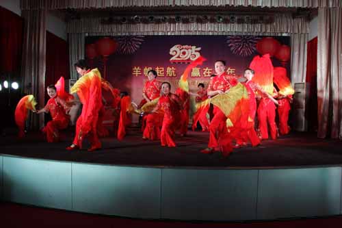 10 舞蹈《紅紅的日子》 門(mén)診部 二等獎(jiǎng).JPG