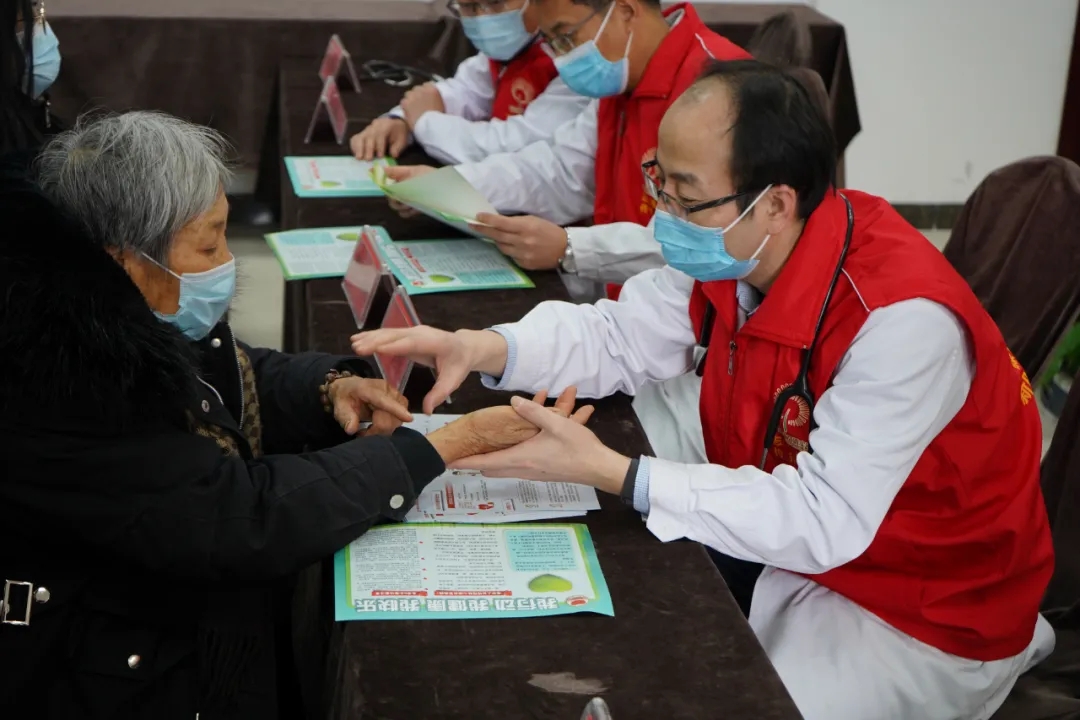 1612662758121670.jpg 640.webp (5).jpg